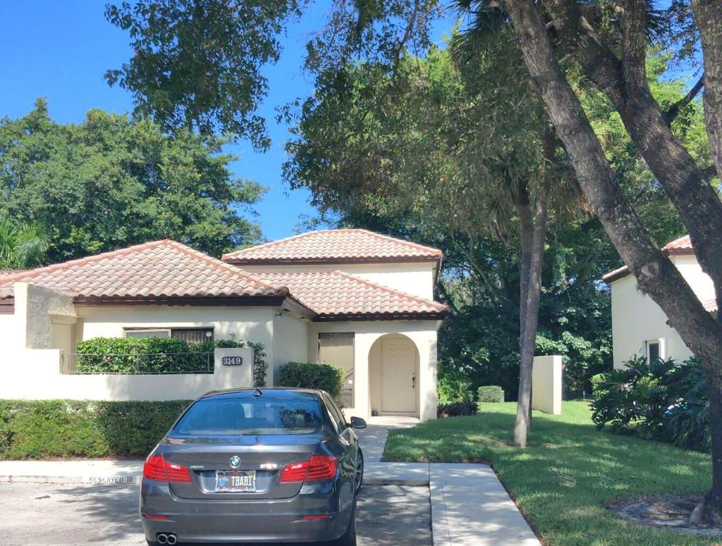 Photo of 3149 Kingswood Terrace, Boca Raton, FL 33431 (MLS # B26009877)