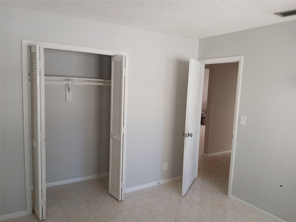 RAMBLEWOOD EAST CONDO - Residential Lease