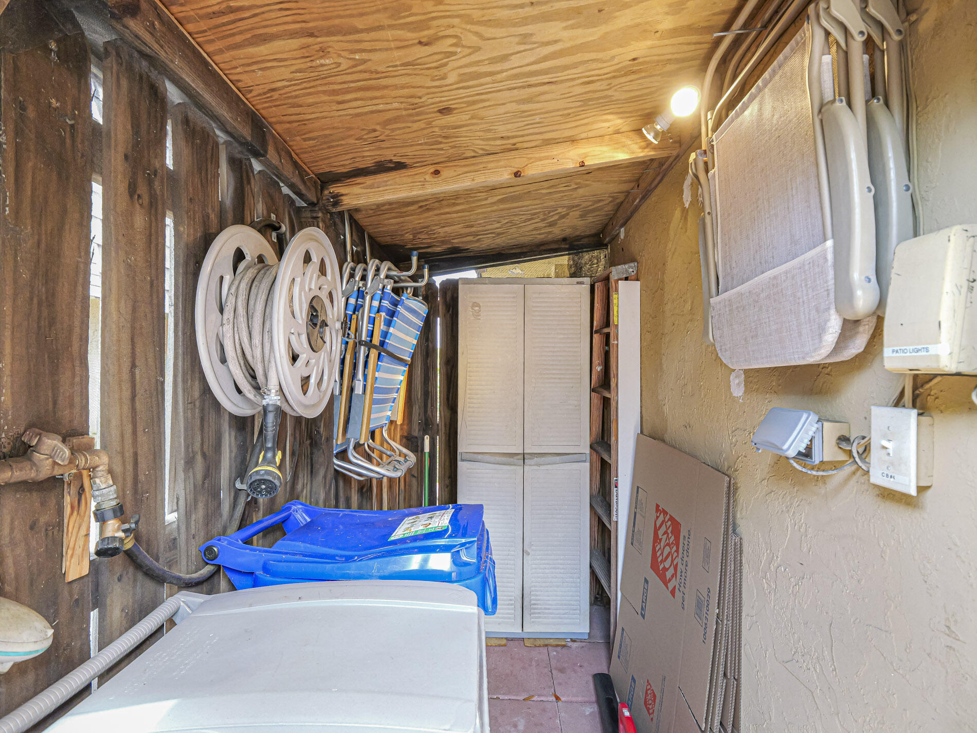 TROPIC VILLAS - Residential