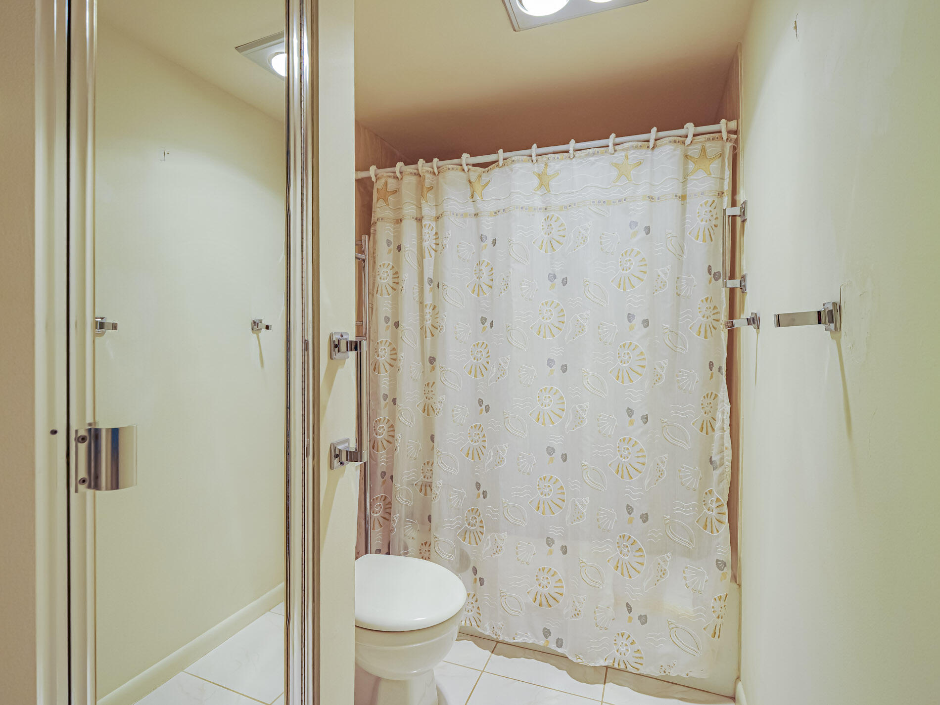 TROPIC VILLAS - Residential