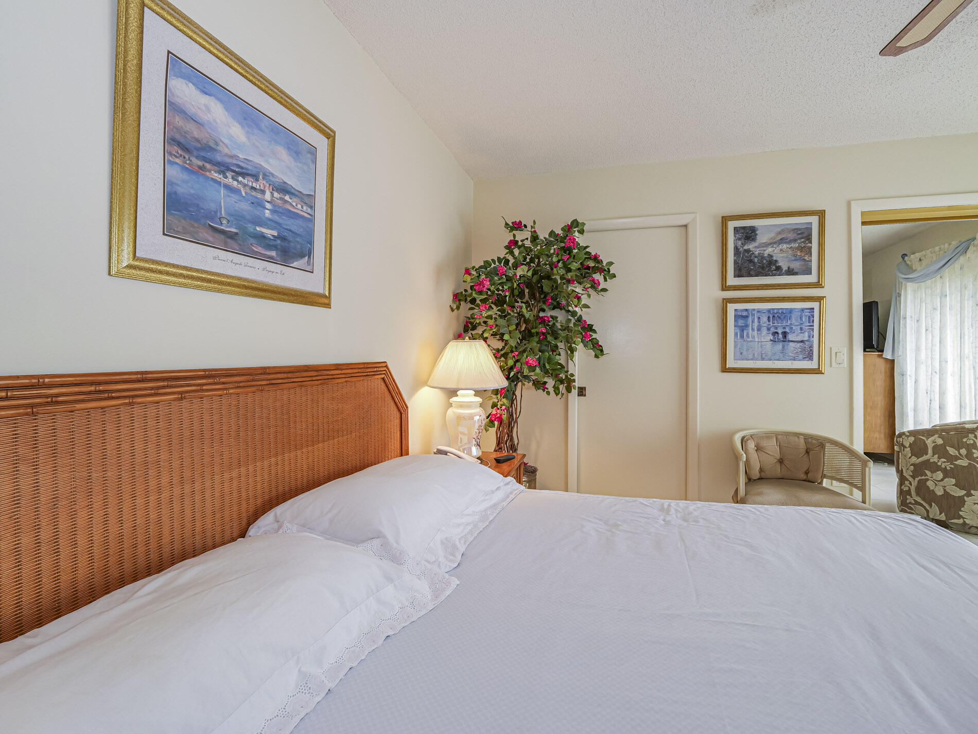 TROPIC VILLAS - Residential