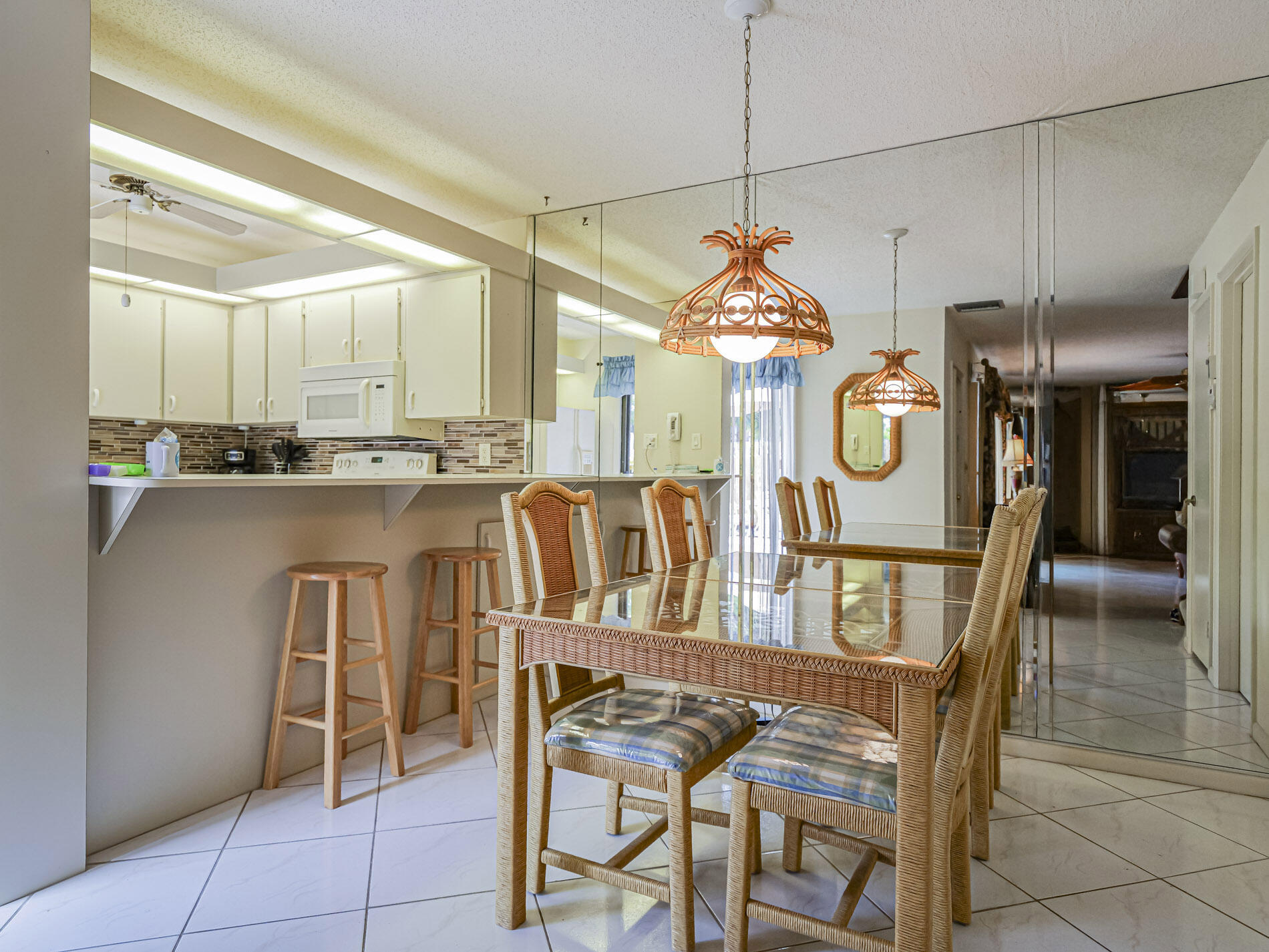 TROPIC VILLAS - Residential