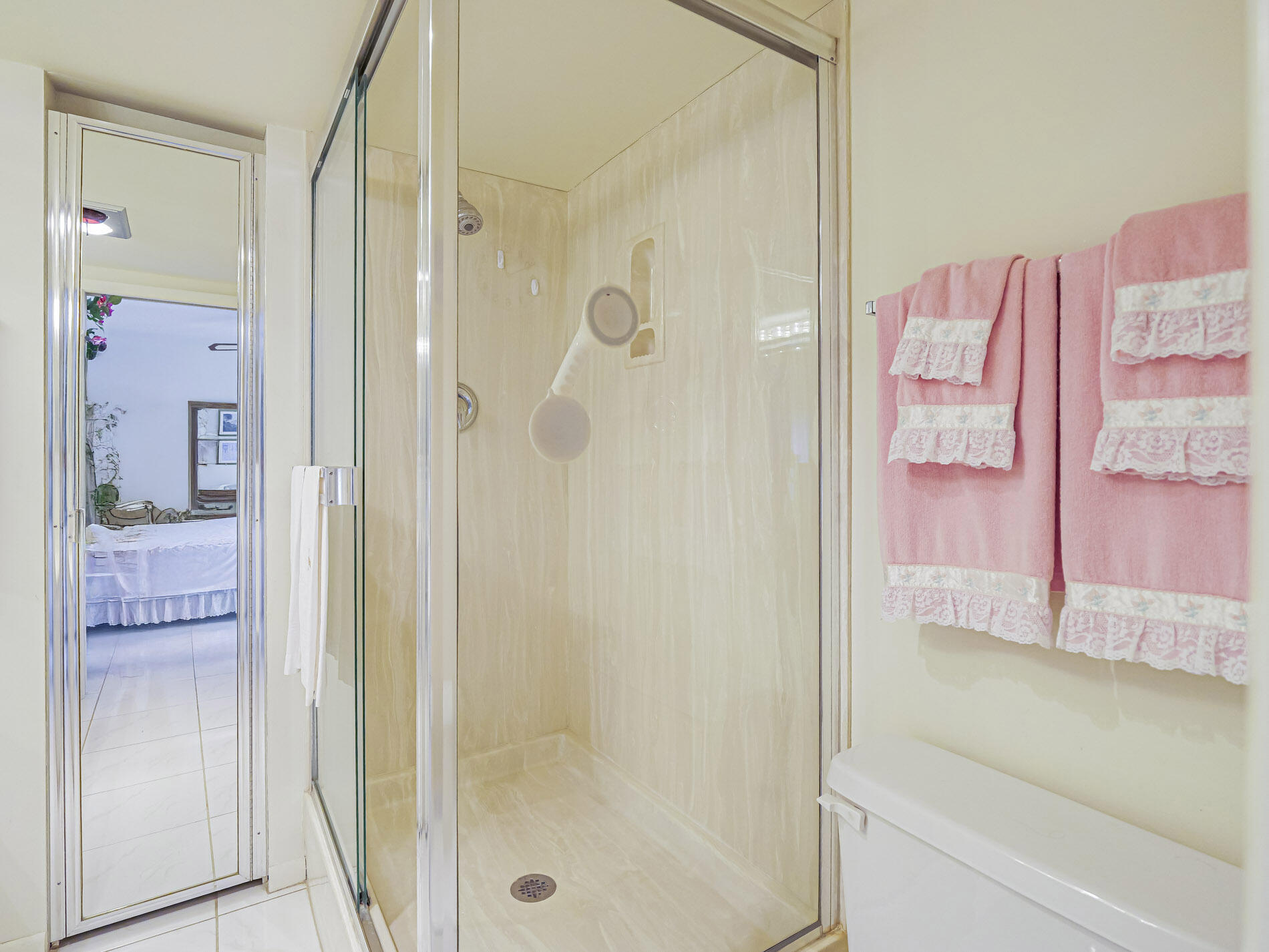 TROPIC VILLAS - Residential