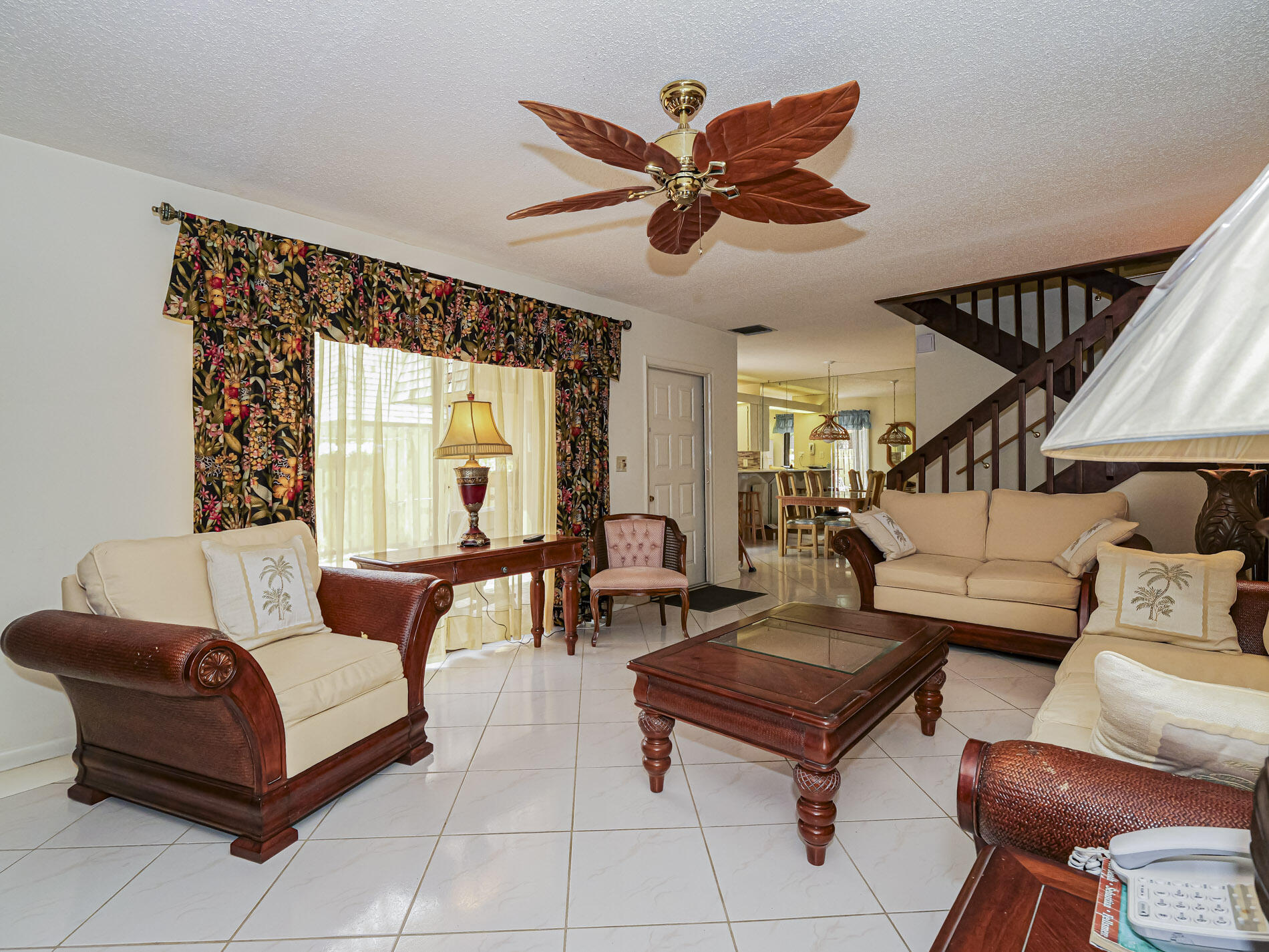 TROPIC VILLAS - Residential