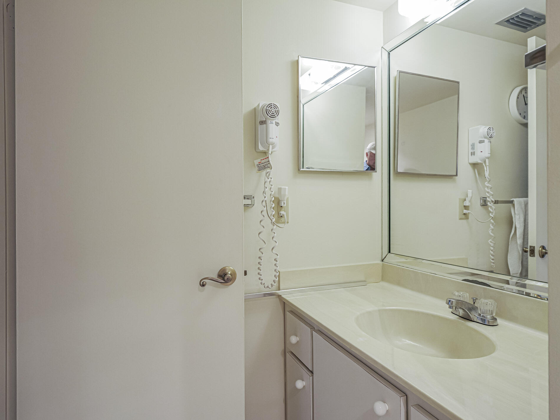 TROPIC VILLAS - Residential