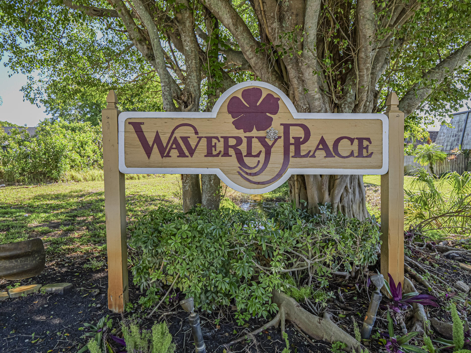 TROPIC VILLAS - Residential