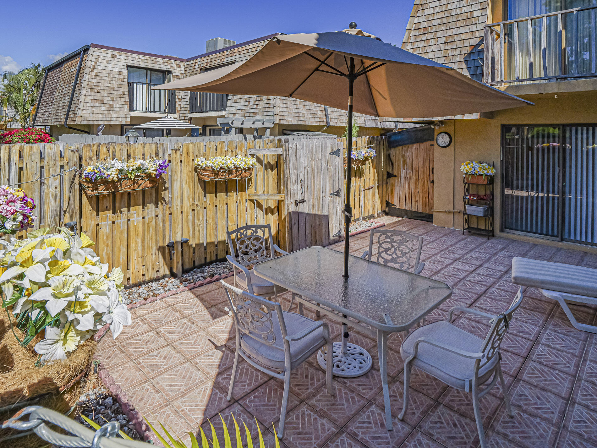 TROPIC VILLAS - Residential