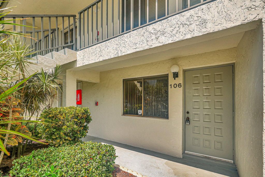 Photo of 2071 NW 21st Terrace #5106, Stuart, FL 34994 (MLS # R10977442)