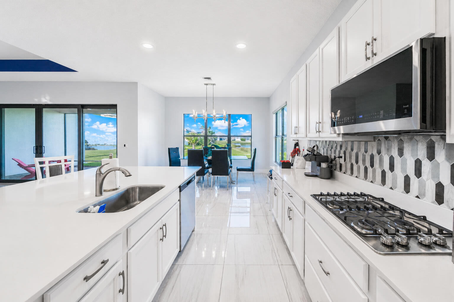 12435 SW Pink Playa Parkway