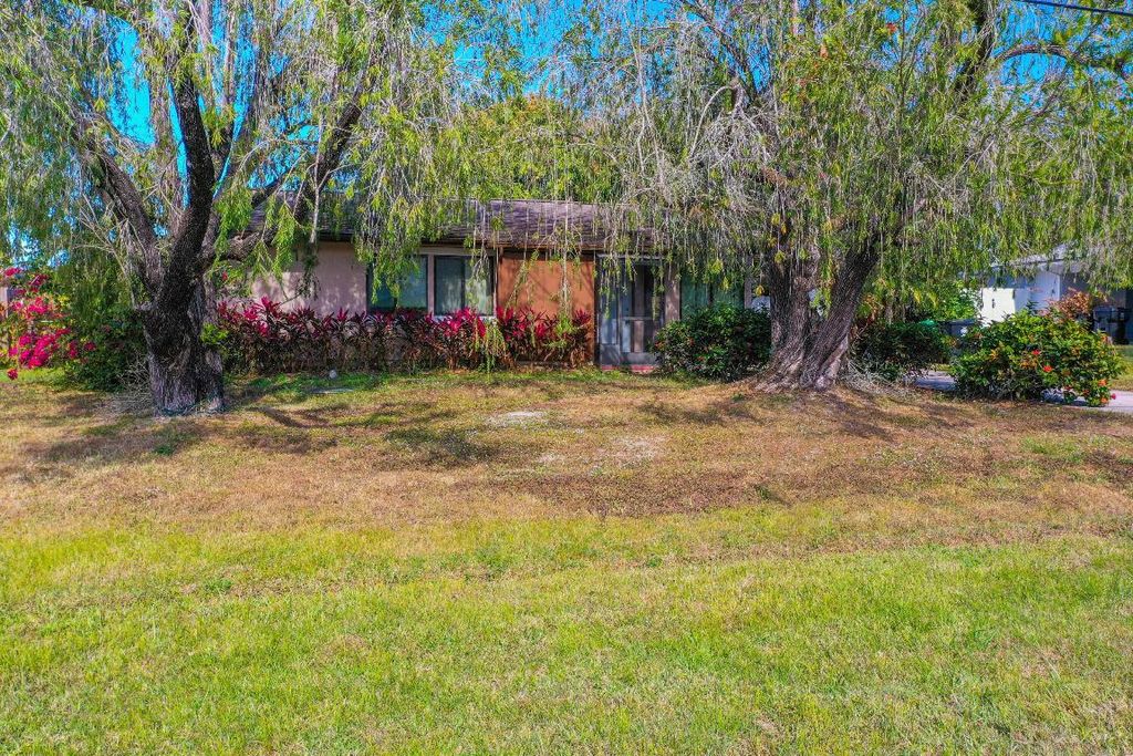 Photo of 295 NW Archer Avenue, Port Saint Lucie, FL 34983 (MLS # R11145813)