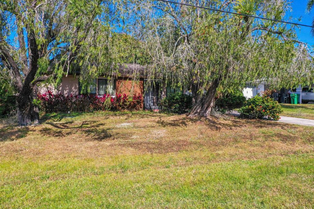 Photo of 295 NW Archer Avenue, Port Saint Lucie, FL 34983 (MLS # R11145813)
