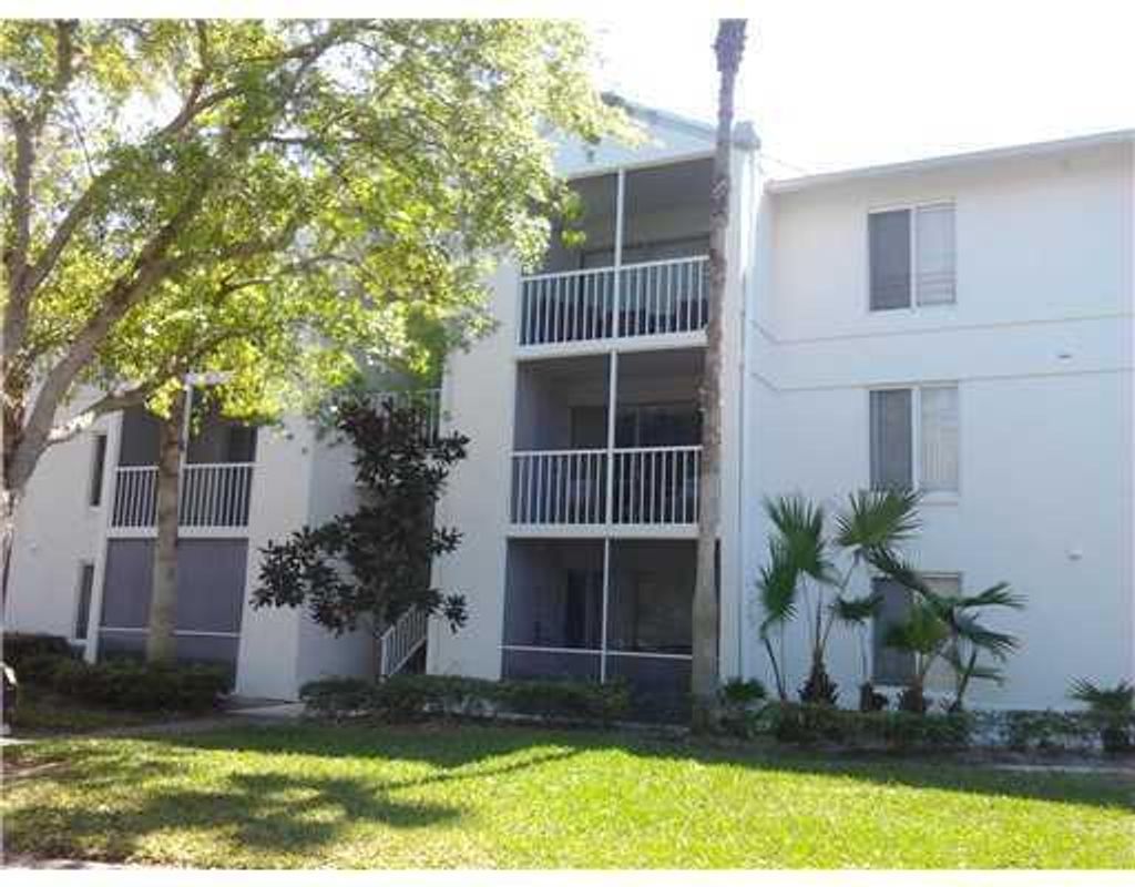 Photo of 2504 SE Anchorage Cove #H-3, Port Saint Lucie, FL 34952 (MLS # R10718407)