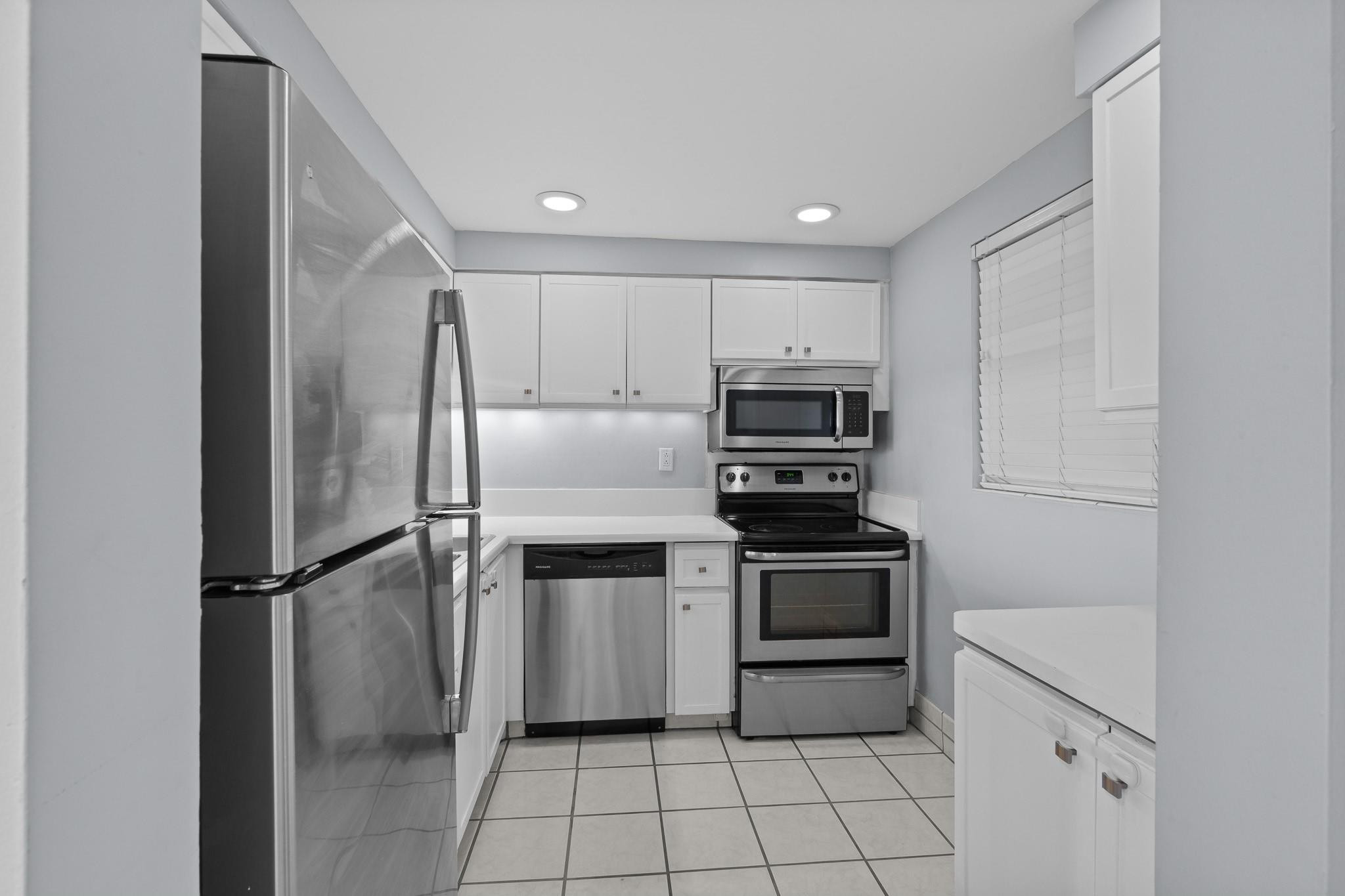 WATERFORD POINT CONDO - Residential