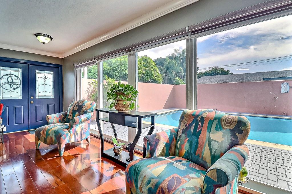 Photo of 1110 SW 24th Avenue, Boynton Beach, FL 33426 (MLS # R11123924)