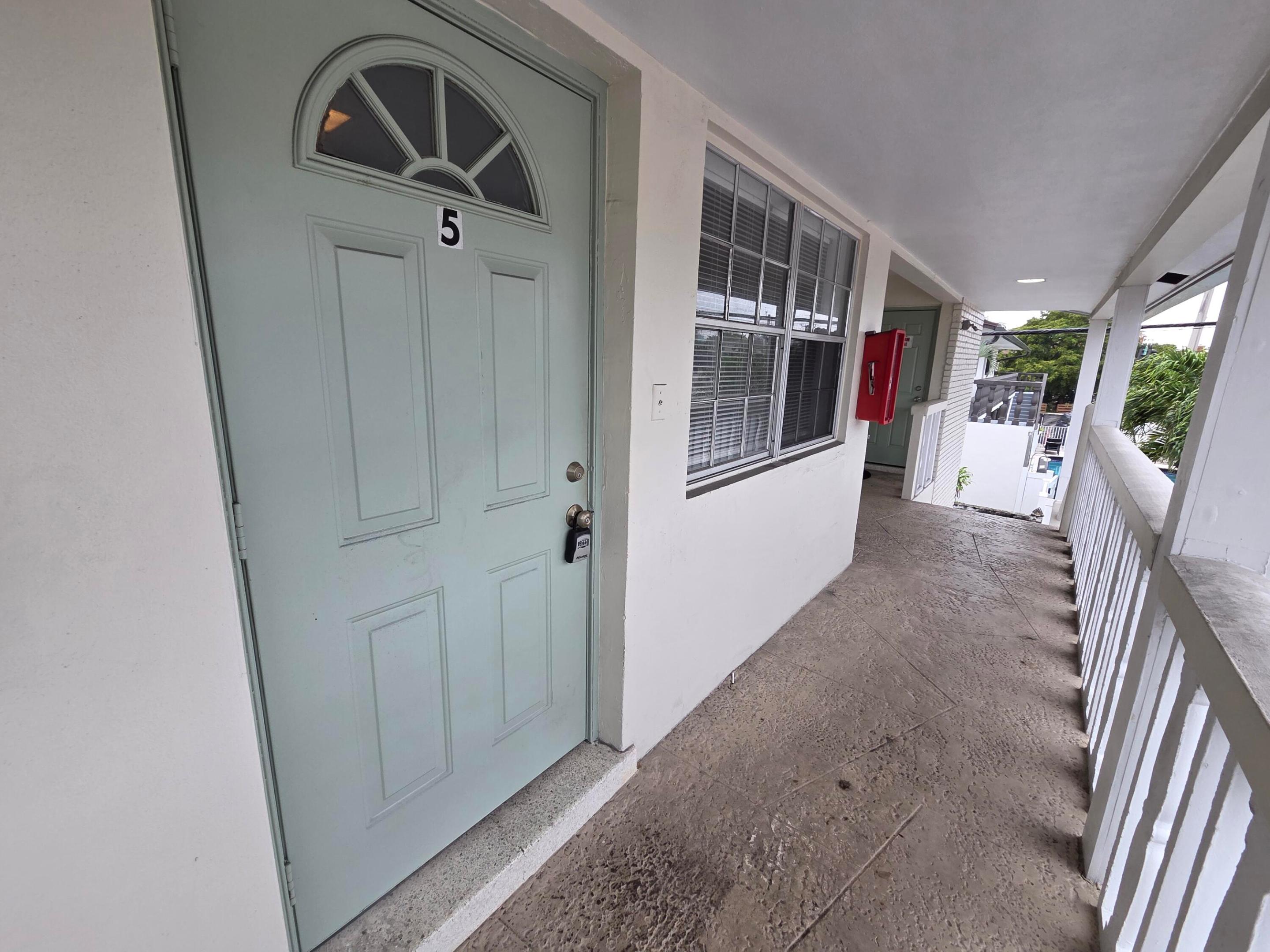 CORAL RIDGE ADD - Residential Lease