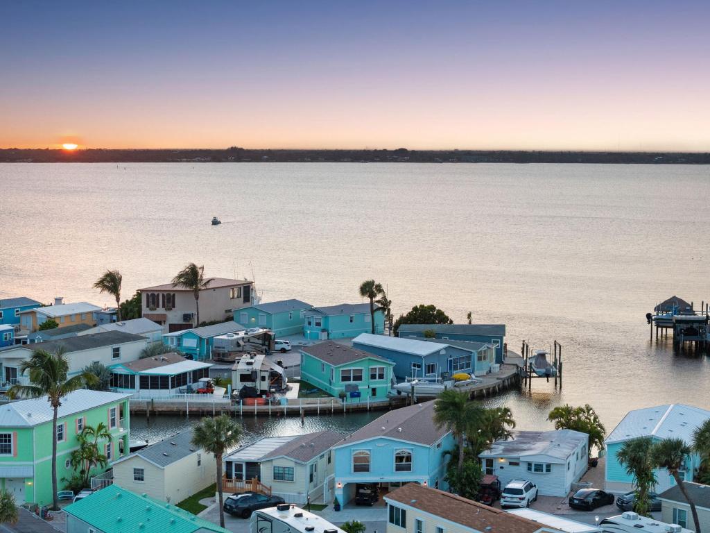 VENTURE OUT AT INDIAN RIVER INC (SECTION D) - Residential