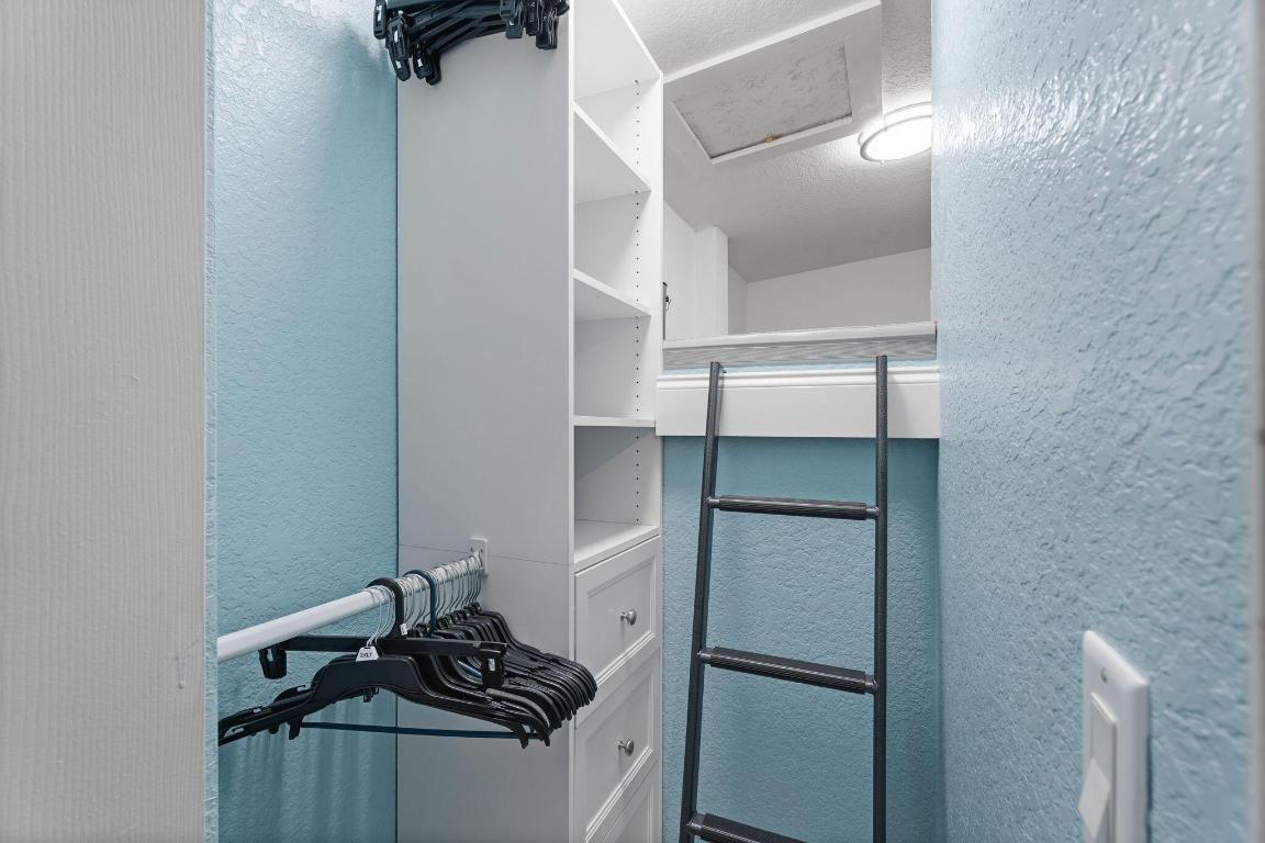 VENTURE OUT AT INDIAN RIVER INC (SECTION D) - Residential