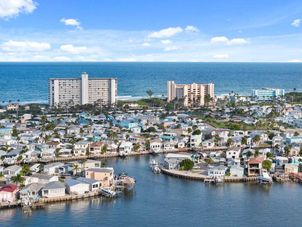 VENTURE OUT AT INDIAN RIVER INC (SECTION D) - Residential