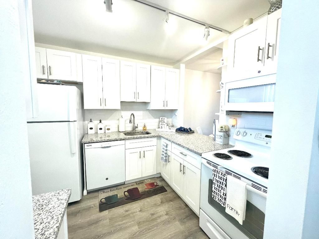 Photo of 2811 Garden Drive S #304, Lake Worth, FL 33461 (MLS # R10973222)