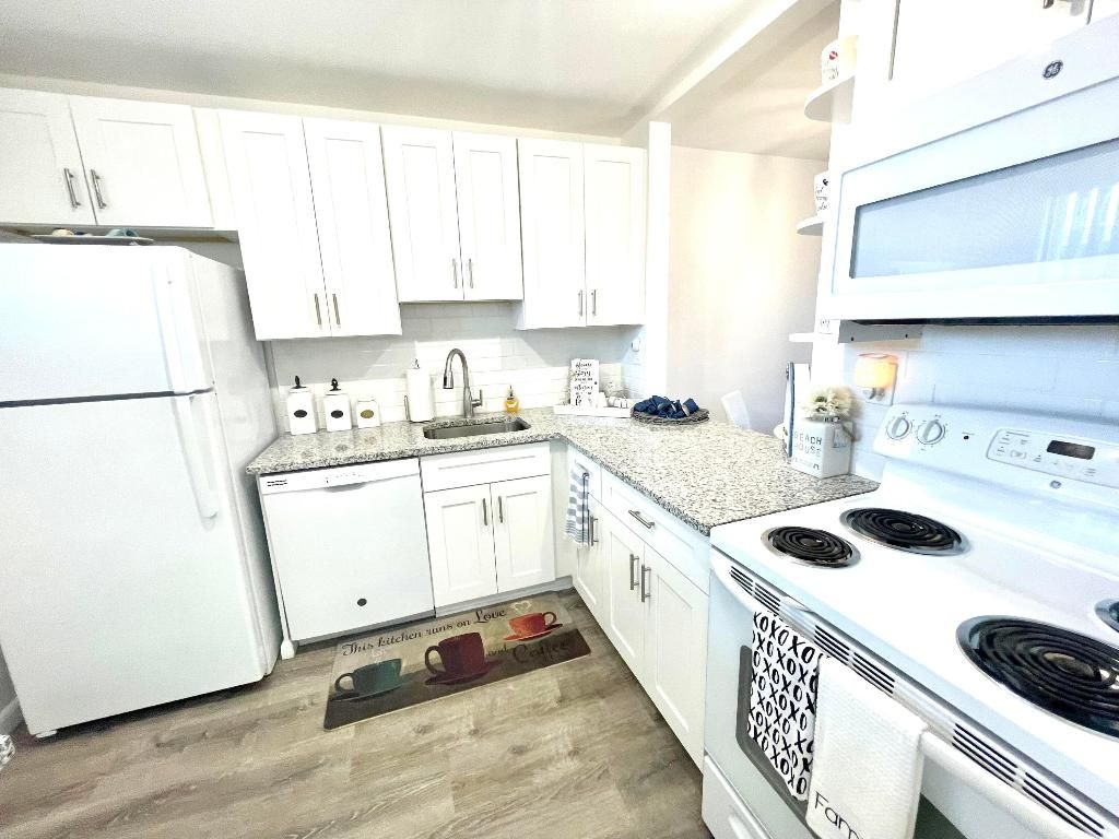Photo of 2811 Garden Drive S #304, Lake Worth, FL 33461 (MLS # R10973222)