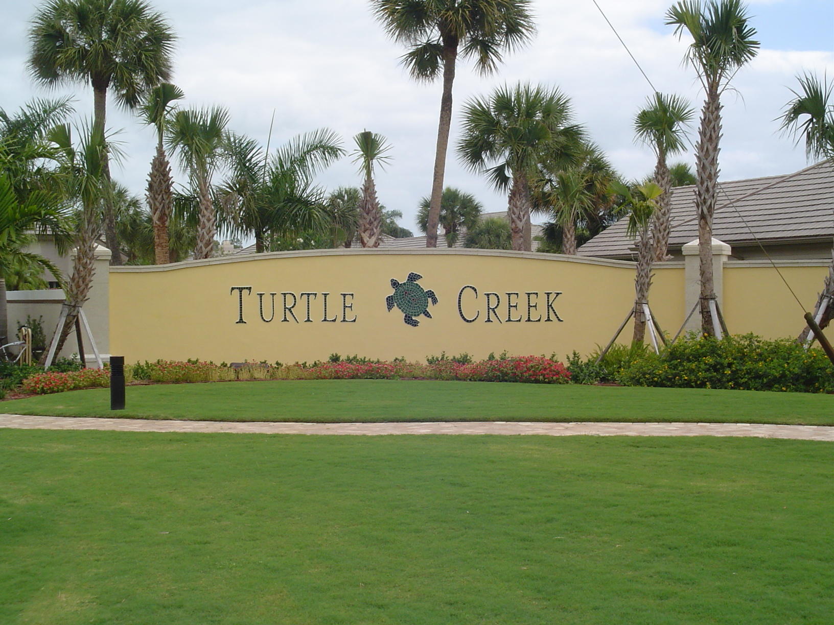 HUNT CLUB COLONY - Residential