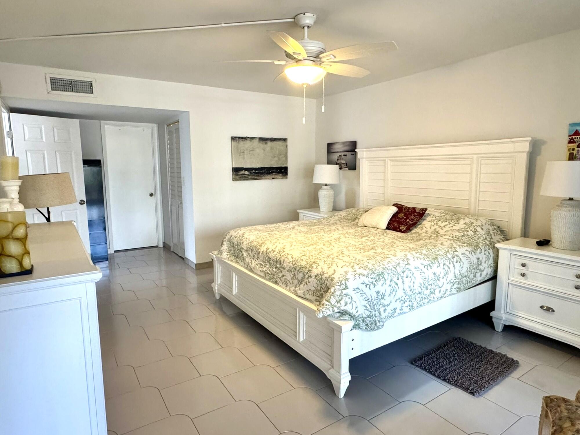 HILLSBORO LANDINGS CONDO NO TWO - Residential Lease