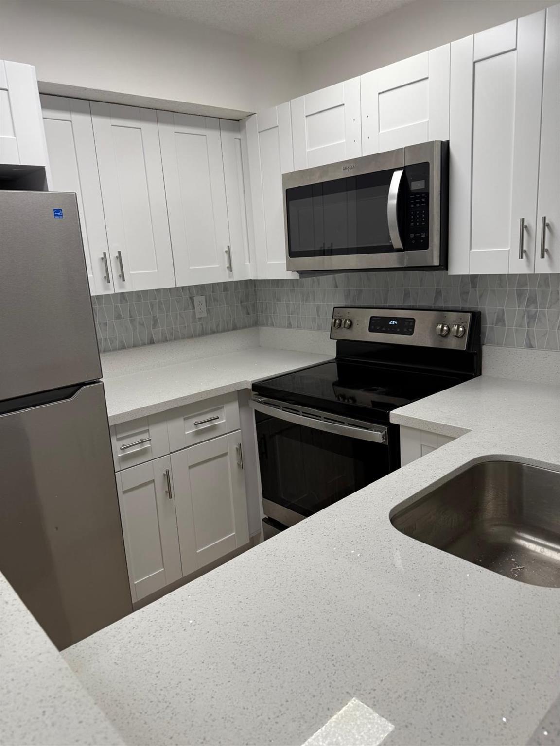 COCO PARC CONDO - Residential Lease