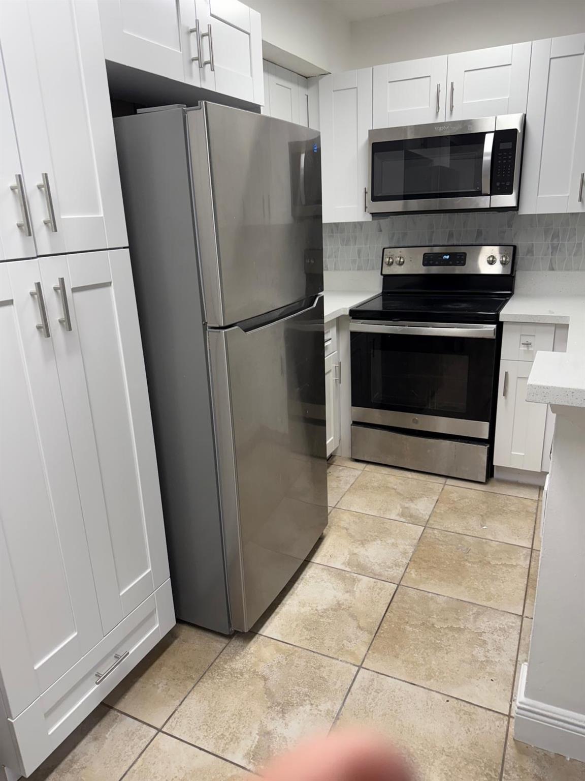 COCO PARC CONDO - Residential Lease