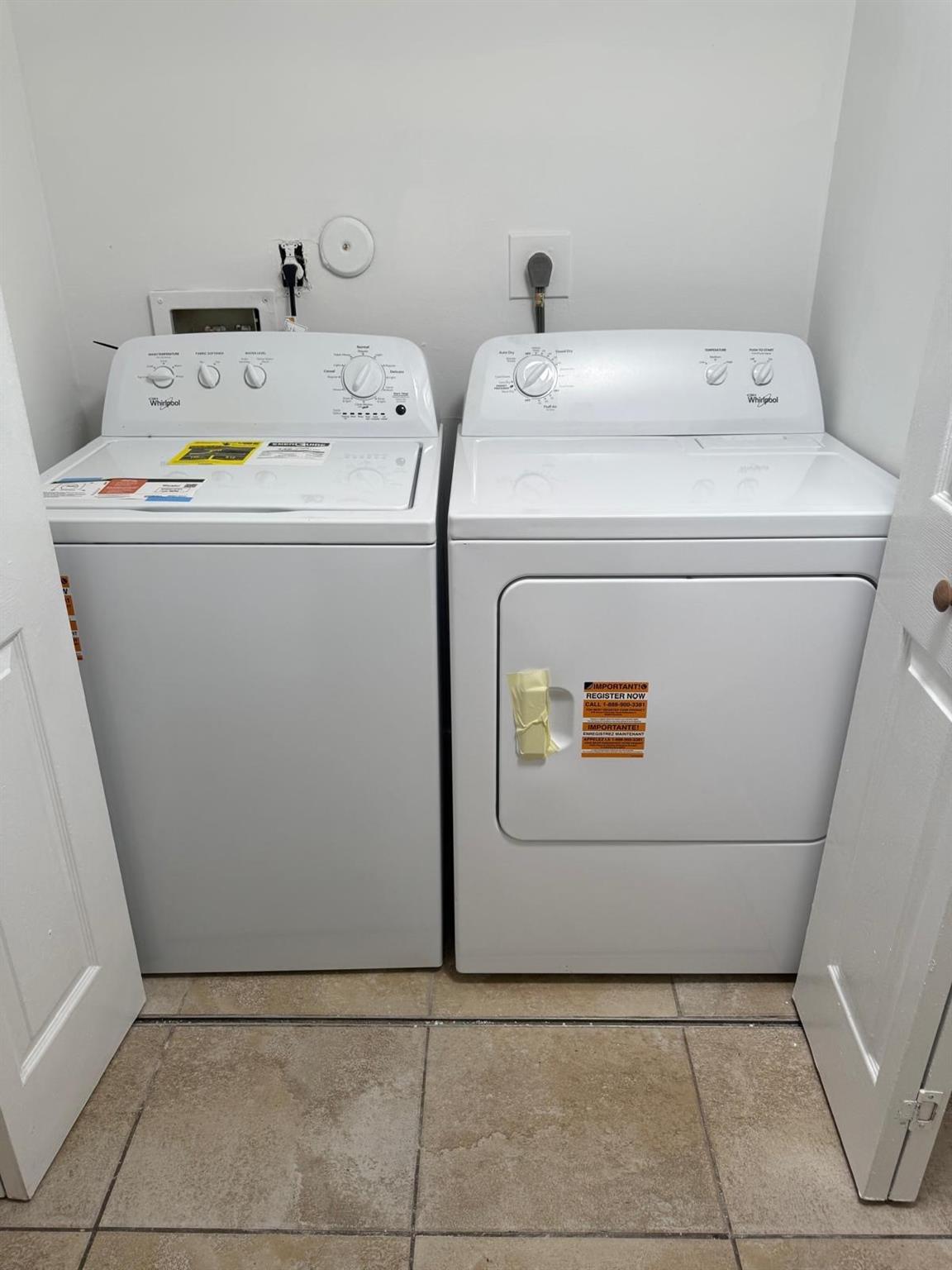 COCO PARC CONDO - Residential Lease