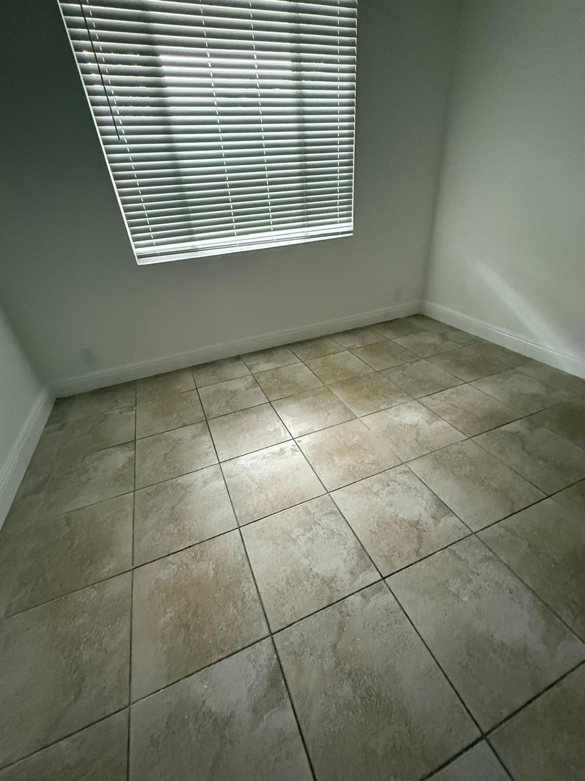 COCO PARC CONDO - Residential Lease