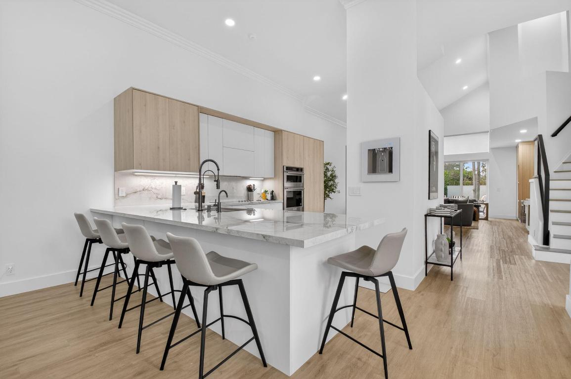 STRATFORD GREEN AT WOODFIELD COUNTRY CLUB - Residential