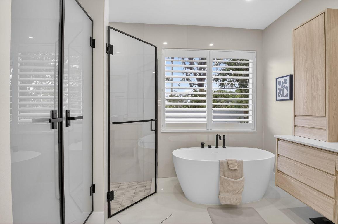 STRATFORD GREEN AT WOODFIELD COUNTRY CLUB - Residential