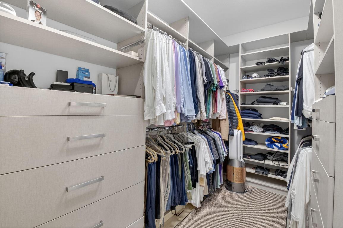 STRATFORD GREEN AT WOODFIELD COUNTRY CLUB - Residential