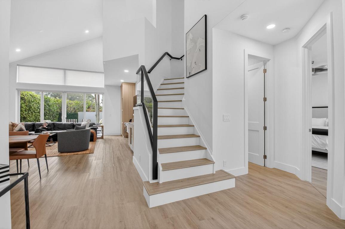 STRATFORD GREEN AT WOODFIELD COUNTRY CLUB - Residential