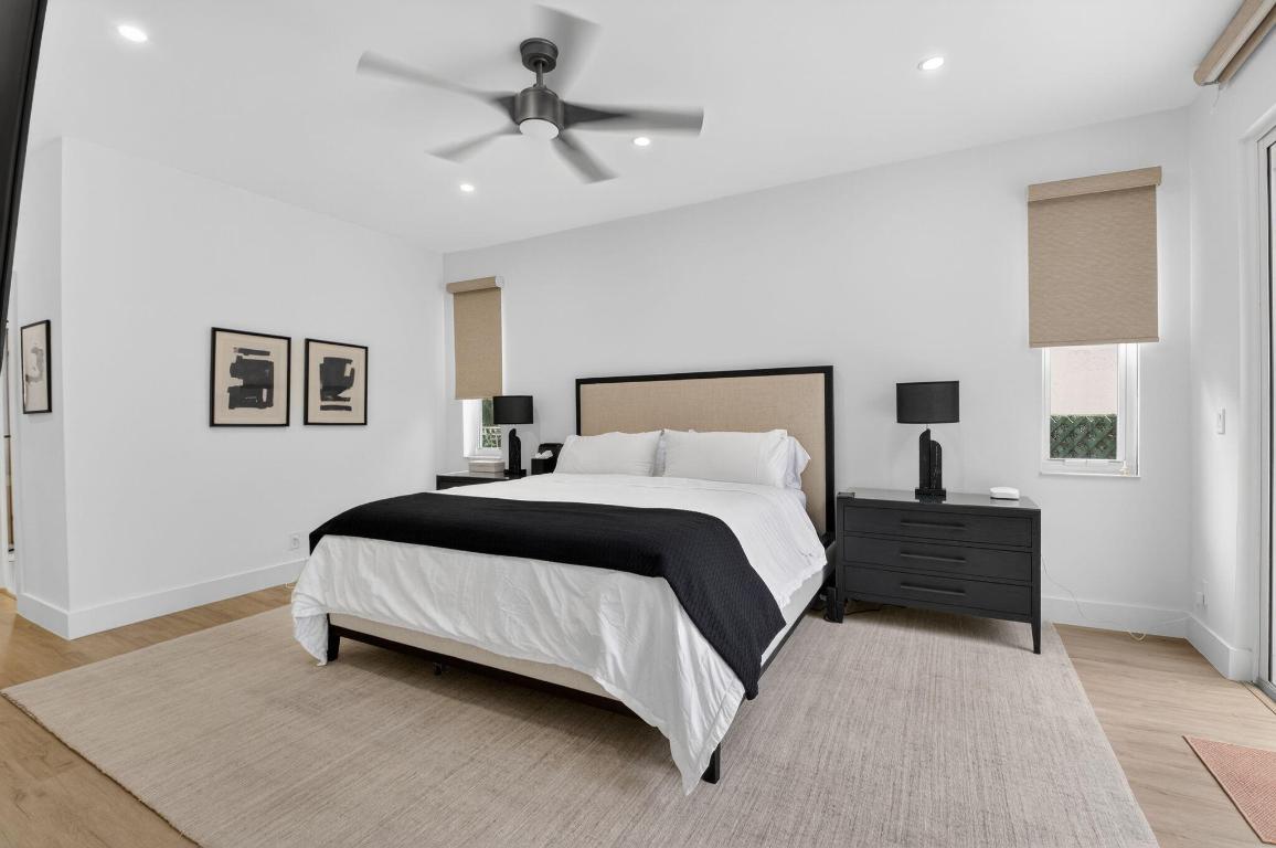 STRATFORD GREEN AT WOODFIELD COUNTRY CLUB - Residential