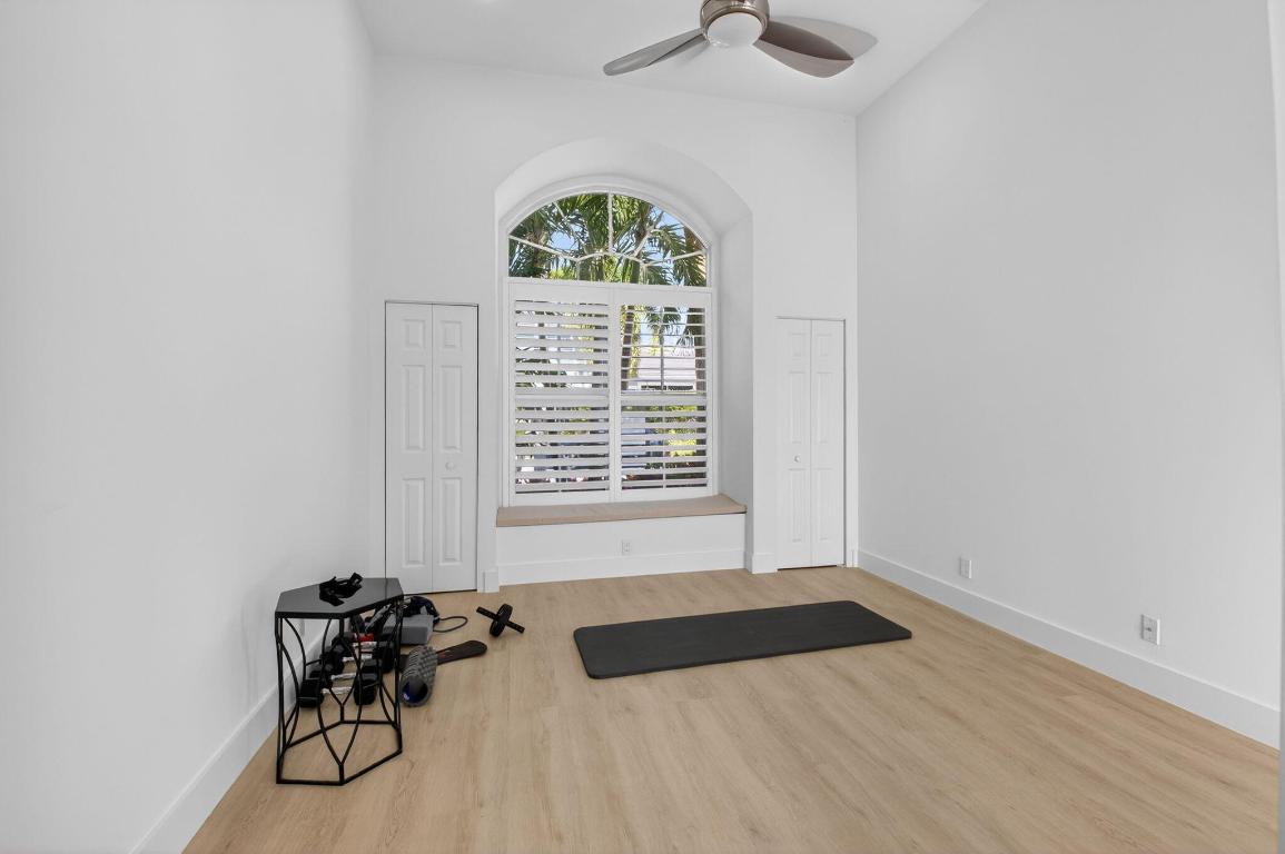 STRATFORD GREEN AT WOODFIELD COUNTRY CLUB - Residential