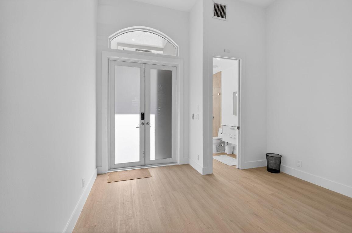 STRATFORD GREEN AT WOODFIELD COUNTRY CLUB - Residential