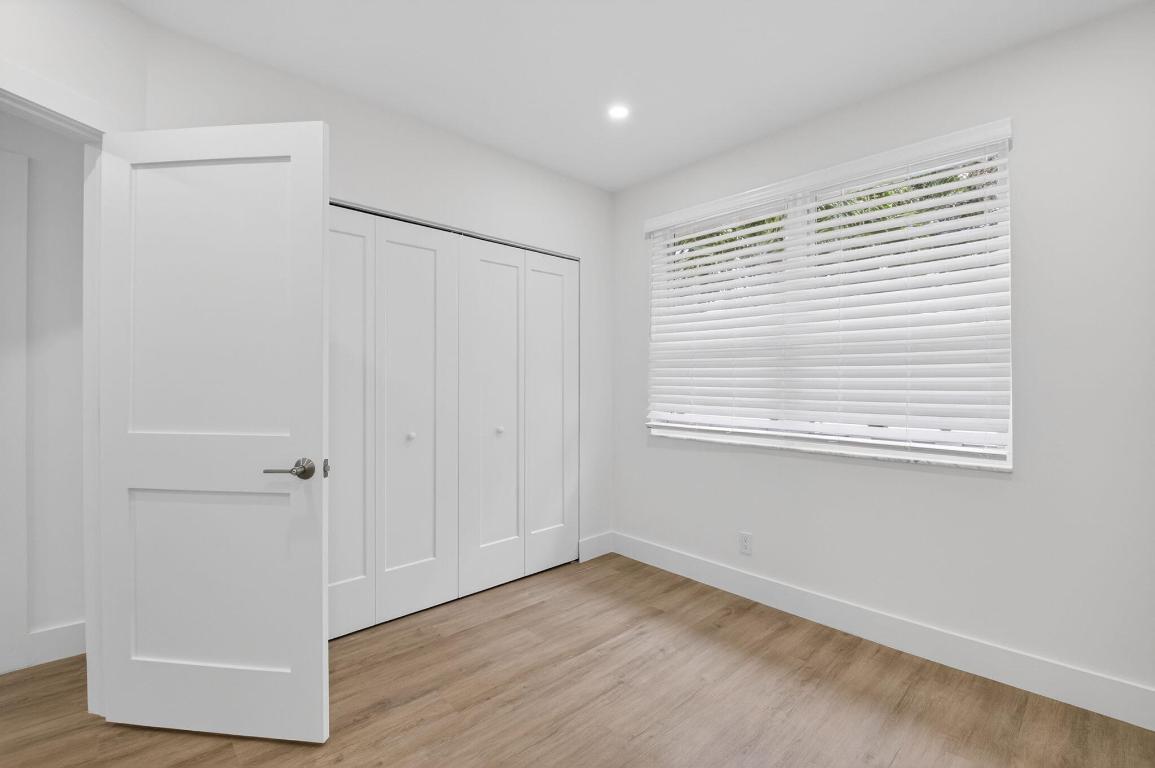 STRATFORD GREEN AT WOODFIELD COUNTRY CLUB - Residential