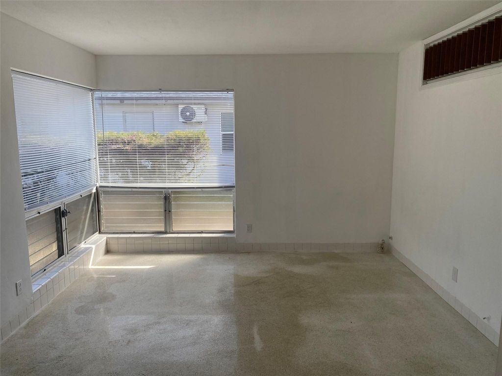 Photo of 2742 NE 32nd Street #6, Fort Lauderdale, FL 33306 (MLS # F10486730)