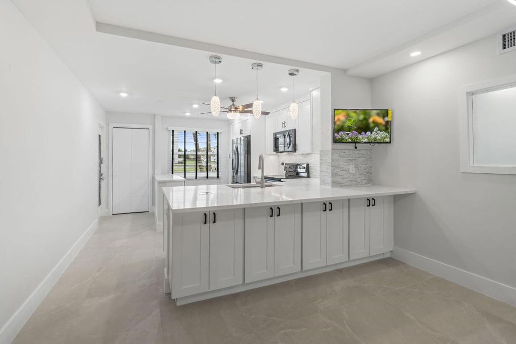 Photo of 1054 Guildford C, Boca Raton, FL 33434 (MLS # R11039782)