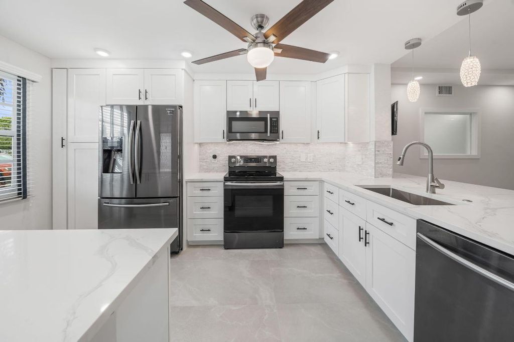 Photo of 1054 Guildford C, Boca Raton, FL 33434 (MLS # R11039782)