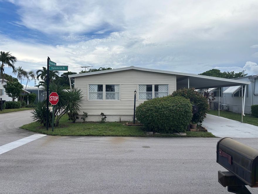 FOR SALE: Cozy mobile home in sunny SouthFlorida's Tidewater 55+ community! This homehas 2 bedrooms, 1 full restroom, and 1 halfrestroom (with shower). Front Florida room iswarm and inviting with tons of natural light androom for entertaining guests. Living room is quitespacious and has enough space for dining area.Tidewater is a 55+ community and includescertain amenities including a clubhouse, acommunity office, a shuffleboard playing area,and a swimming pool.