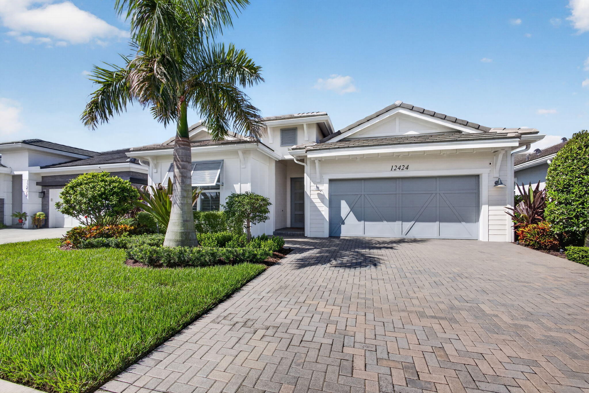 12424 Hammock Way