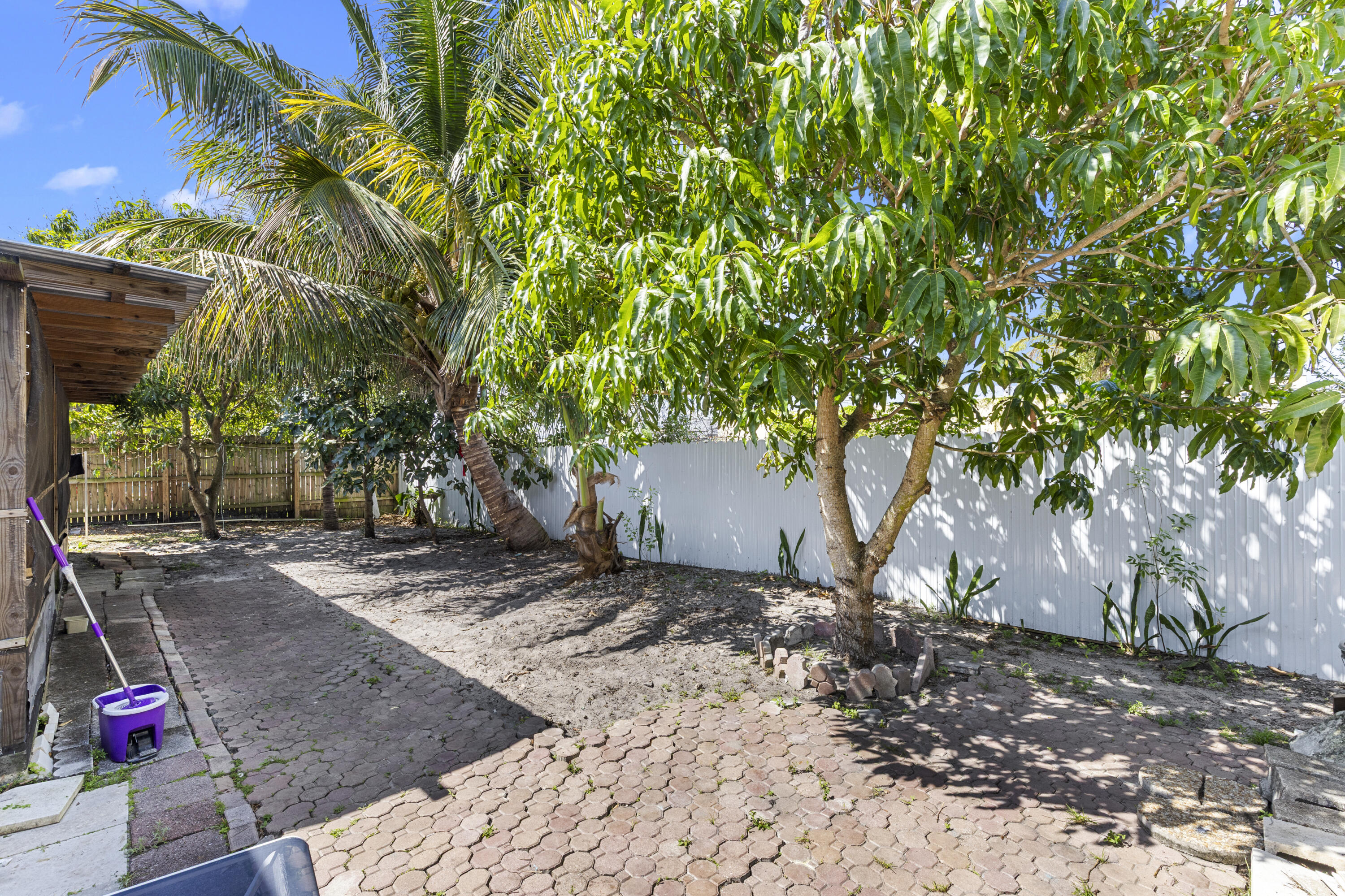 SUNRISE GOLF VILLAGE SEC 2 - Residential