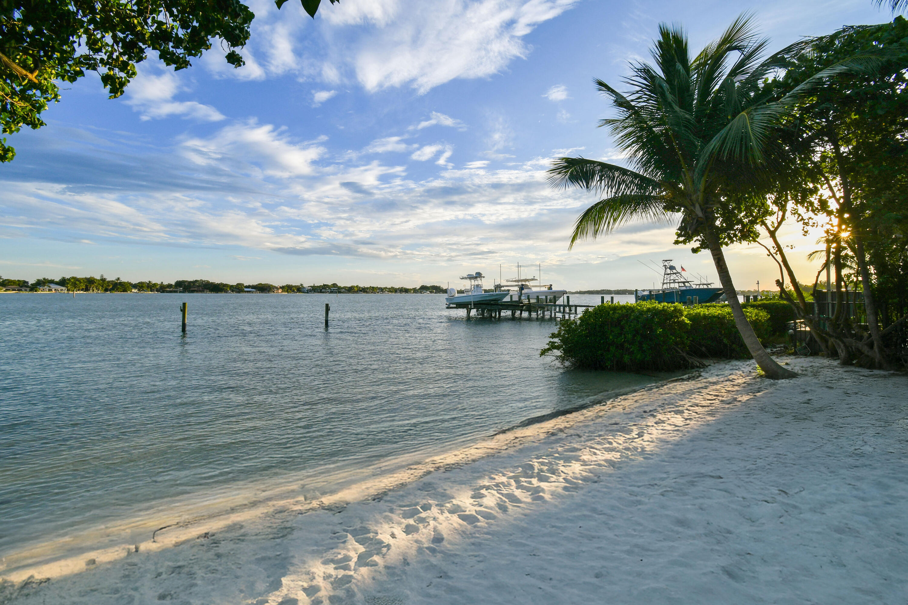 RIVERSIDE ON THE LOXAHATCHEE - Land