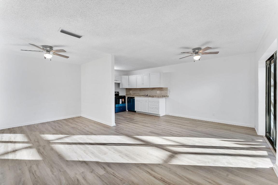 WOODLANDS OF PALM SPRINGS - Residential