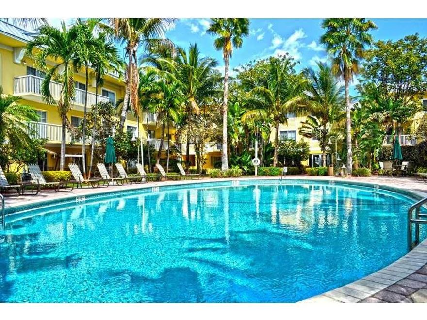 BEAUTIFUL 2 BEDROOM/ 2 BATHROOM CONDO WITH BALCONY THAT OVERLOOKS THE TROPICAL POOL AREA. NICELY UPGRADED, WOOD CABINETS, GRANITE COUNTERTOPS, STAINLESS STEEL APPLIANCES, CLOSET CABINETRY, CUSTOM WOOD MOLDING, PLANTATION SHUTTERS, KEY WEST STYLE COMPLEX, CLOSE TO SHOPS AND RESTAURANTS ON LAS OLAS BLVD, MINUTES TO THE BEACH AND DOWNTOWN.