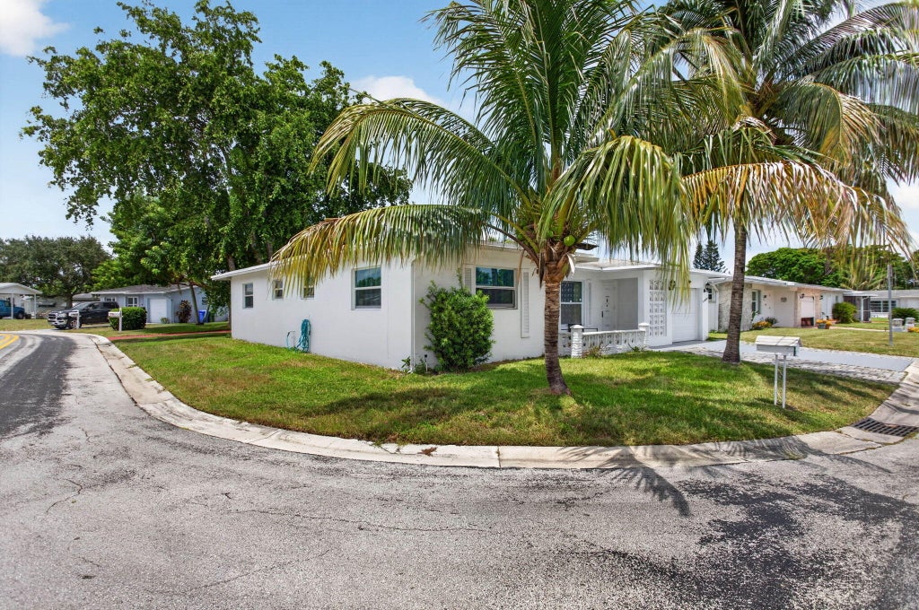 Photo of 1055 NW 72ND Terrace NW, Margate, FL 33063 (MLS # B26066315)