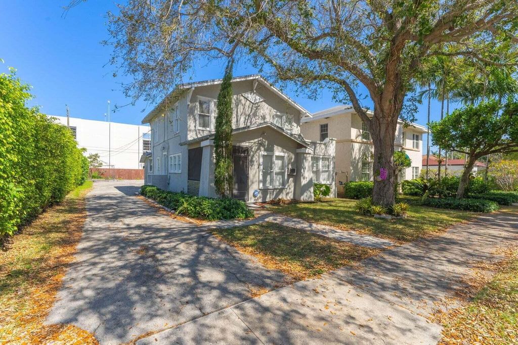 Photo of 315 11th Street, West Palm Beach, FL 33401 (MLS # R11164584)
