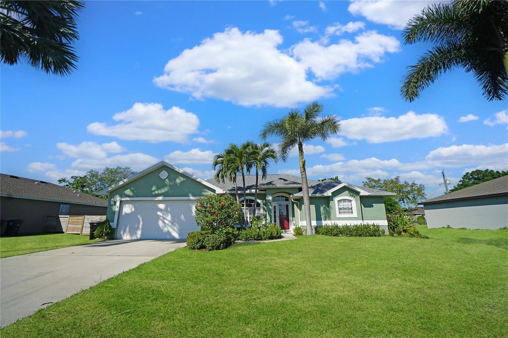 Photo of 1932 SW Beard Street, Port Saint Lucie, FL 34953 (MLS # F10492911)